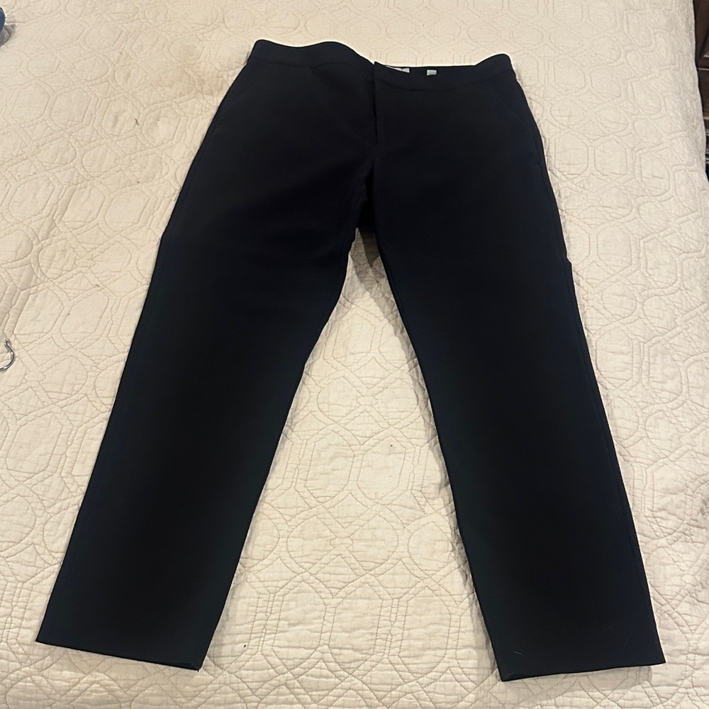 Women’s  Black Vince Cropped Pants